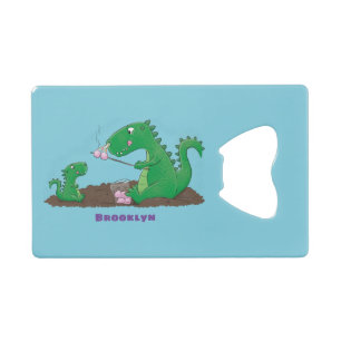 Cute dragons roasting marshmallows cartoon creditkaart flessenopener