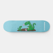 Cute dragons roasting marshmallows cartoon persoonlijk skateboard (Horizontaal)