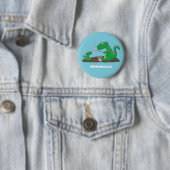 Cute dragons roasting marshmallows cartoon ronde button 5,7 cm (In situ)