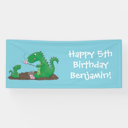 Cute dragons roasting marshmallows cartoon spandoek (Horizontaal)