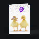 Cute Duck Couple met 18th Birthday Balloon Kaart<br><div class="desc">Cute yellow duckings met een paarse 18e verjaardagsballon en partijconfetti op een witte achtergrond. Alle tekst kan worden gewijzigd. Leeftijd kan worden bewerkt. De achtergrondkleur kan worden gewijzigd.</div>