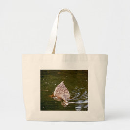 Cute Duck Feeding Grote Tote Bag