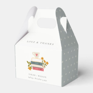Cute Dusky Stapked Storybooks Floral Wedding Bedankdoosjes