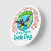 Cute Earth Day Wall Clock Ronde Klok (Hoek)