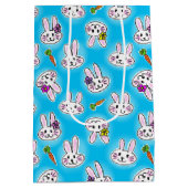 Cute Easter Bunny Pattern Medium Cadeauzakje (Achterkant)