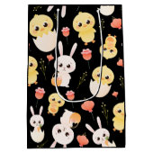Cute Easter Chicks & Bunnies Seamless Pattern Medium Cadeauzakje (Achterkant)