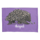 Cute echidna met bijen cartoon illustratie kussensloop (Voorkant)