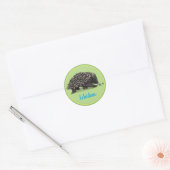 Cute echidna met bug cartoon ronde sticker (Envelop)