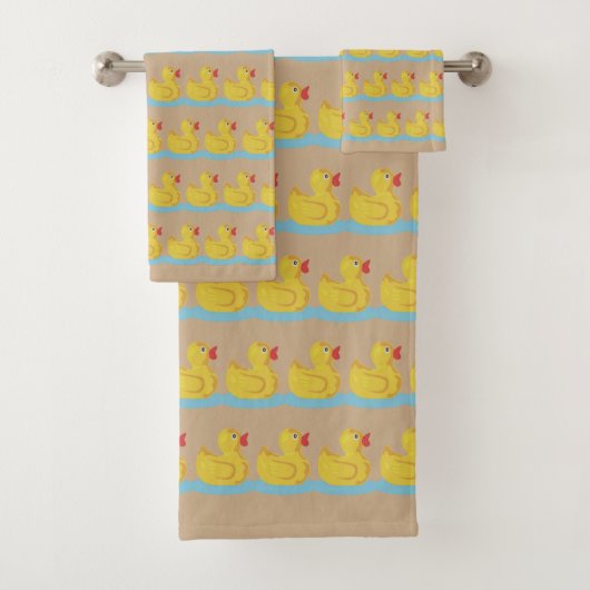 Cute Eendje Patroon op Beige Bad Handdoek (Insitu)
