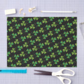 Cute & Elegant Dark Shamrock Pattern Green & Black Tissuepapier (Craft)