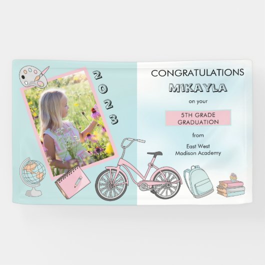 Cute Elementary Photo Girl Afstuderen Spandoek (Horizontaal)