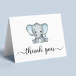 Cute Elephant Baby Boy Shower Bedankkaart<br><div class="desc">Schattige gevouwen bedankje voor je babyjongensdouche met "bedankje" in een stijlvol zacht grijs script met swashes en een blauwe waterverf baby-olifant. Personaliseer binnen uw bedankbericht in eenvoudige grijze topografie of laat leeg voor een handgeschreven notitie.</div>