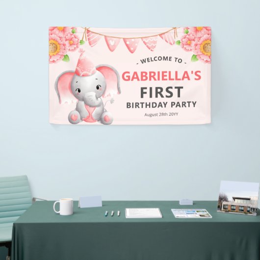 Cute Elephant Girl 1st Birthday Party Banner (Beurs)