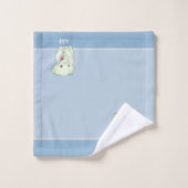 Cute Elephant & Monogram op Light Wondrous Blue Bad Handdoek (Wasdoekje)