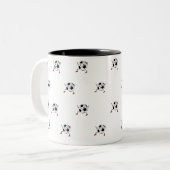 Cute en origineel voetbal tweekleurige koffiemok (Voorkant links)
