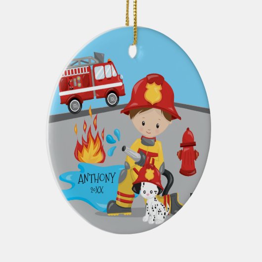 Cute Firefighter Brunette Boy Kerstmis Keramisch Ornament (Rechts)