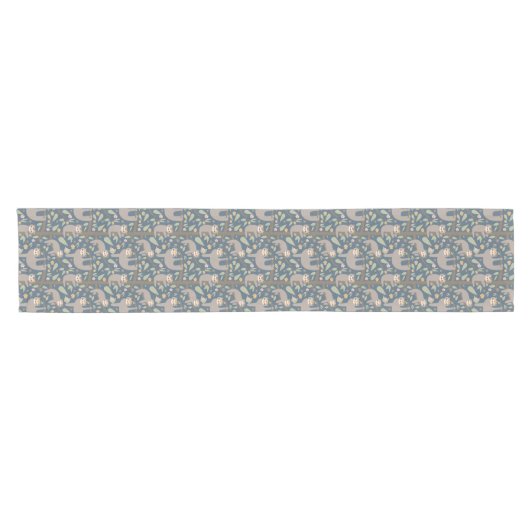 Cute Floral Sloth Pattern Korte Tafelloper (Horizontaal)