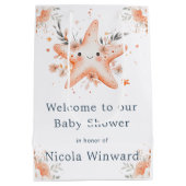 Cute Floral Starfish Baby Shower Medium Cadeauzakje (Achterkant)