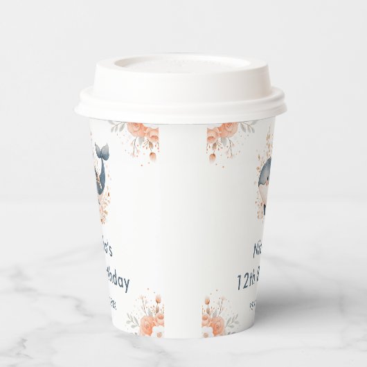 Cute Floral Whale Birthday Party Papieren Bekers (Links)