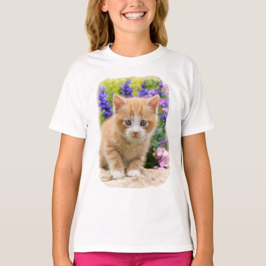 Cute Fluffy Ginger Cat Kitten in Flowers Pet T-shirt (Voorkant)