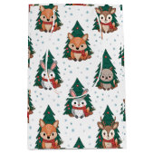 Cute Forest Woodland Animals Snowflakes Medium Cadeauzakje (Voorkant)