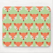 Cute Fox Pattern on Green Muismat (Voorkant)