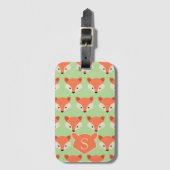 Cute Fox Pattern op Green Monogram Bagagelabel (Voorkant (verticaal))