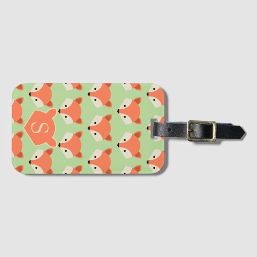 Cute Fox Pattern op Green Monogram Bagagelabel (Voorkant (horizontaal))