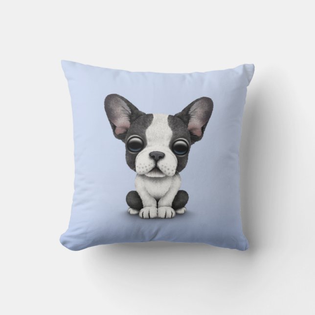 Cute French Bulldog Puppy Dog on Light Blue Kussen (Voorkant)