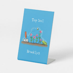 Cute frog en bee in tuinschilfering cartoon reclamebord met voetstuk
