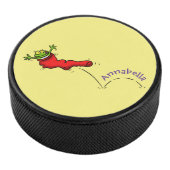 Cute frog in een rode sock springende cartoon hockey puck (3/4)