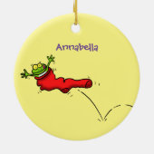 Cute frog in een rode sock springende cartoon keramisch ornament (Achterkant)