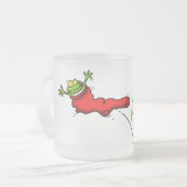 Cute frog in een rode sock springende cartoon matglas koffiemok (Voorkant links)