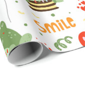 Cute Frog Pattern met Smile Text Happy Birthday Cadeaupapier (Rol Hoek)