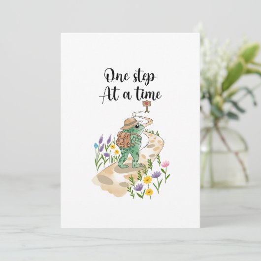 Cute Frog with Backpack One Step at a Time Kaart (Staand voorkant)