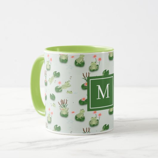 Cute Frogs in Lily Pond Monogrammed Initial Mok (Voorkant links)