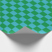 Cute Fun Modern Checkerboard Blue Green Geometric Cadeaupapier (Hoek)