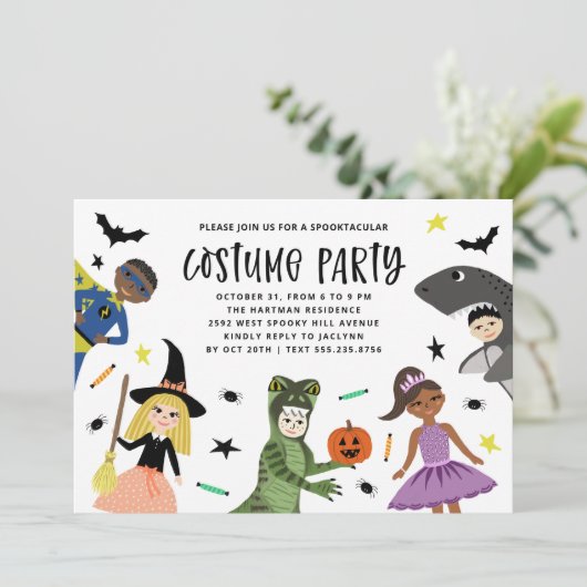 Cute Fun Modern Halloween Feest Uitnodiging (Staand voorkant)