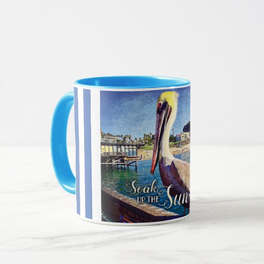 Cute Fun Pelican Bird Photo Soak Up the Sun Script Mok (Voorkant links)