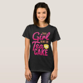 Cute Fun Tea  Womens  This Girl Runs on Tea & Cake T-shirt (Voorkant volledig)