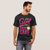 Cute Fun Tea  Womens  This Girl Runs on Tea & Cake T-shirt (Voorkant volledig)
