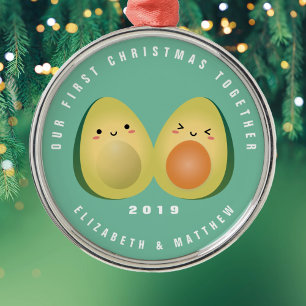 Cute Funny Avocado Couple First Kerstmis samen Metalen Ornament
