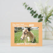 Cute Funny Goat Humor Custom Birthday Briefkaart (Staand voorkant)