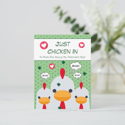 Cute Funny Green Just Chicken in St Patricks Day Feestdagenkaart (Staand voorkant)