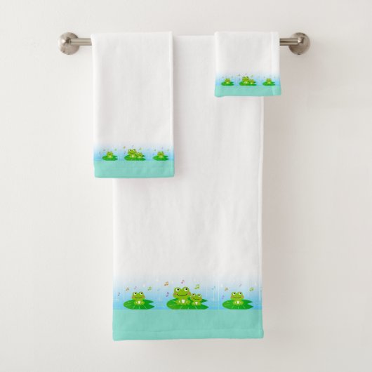 Cute Funny Happy Frogs op White en Turquoise Bad Handdoek (Insitu)