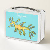 Cute funny leafy sea draak cartoon illustratie (Achterkant)
