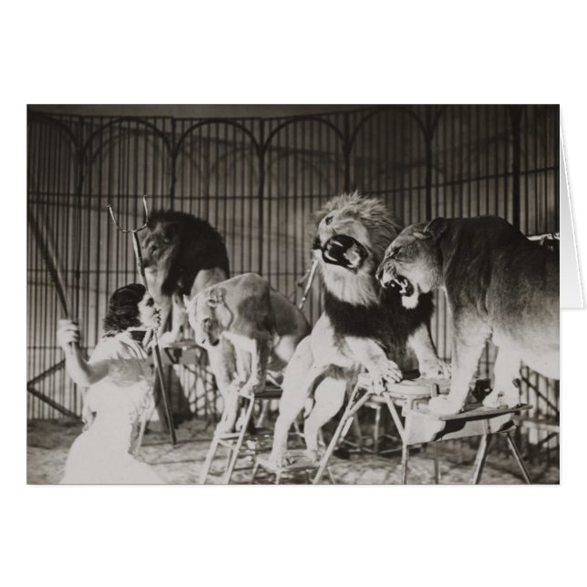 Cute Funny Lion Tamer Mam Woman (Voorkant Horizontaal)