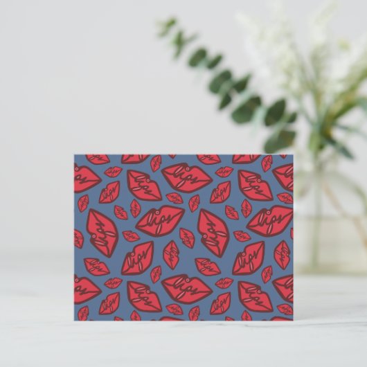 Cute Funny Lips Pattern Dark Background Briefkaart (Staand voorkant)