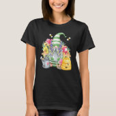 Cute Garden Gnome with bijen and Flowers Gardener T-shirt (Voorkant)