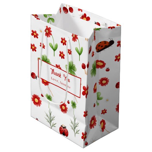 Cute Garden little ladybug baby shower  Medium Cadeauzakje (Voorkant Gekanteld)